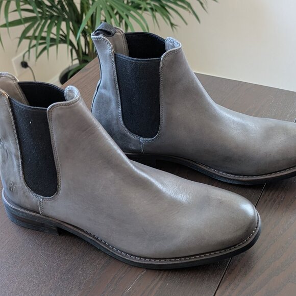 Frye Ben Chelsea Boots 10.5M Grey Leather Classic Pull-On - Picture 2 of 8